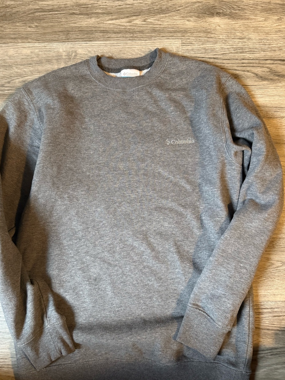 Columbia Men’s Heather Gray Crewneck Sweatshirt